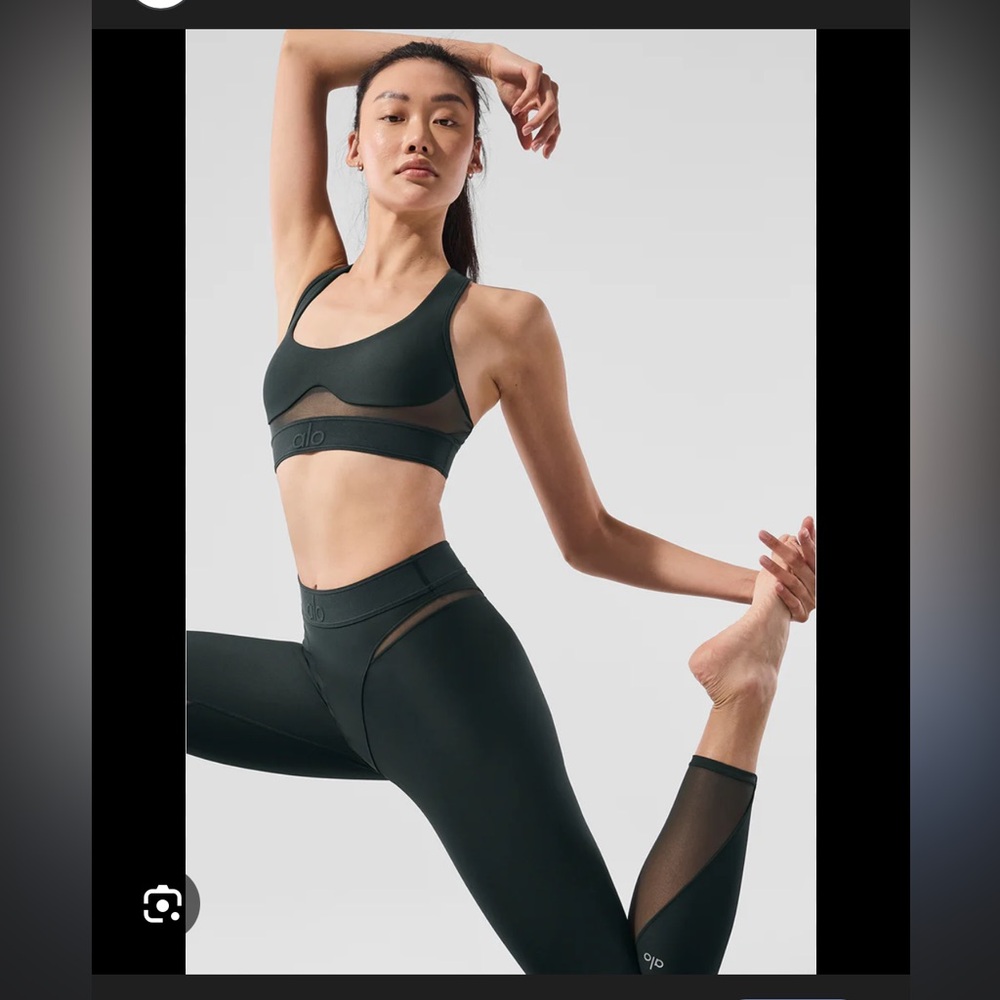 Alo Yoga Airlift Rebel Set Charcoal Green